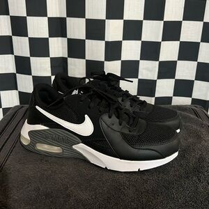 Nike Air Max Excee Sneaker